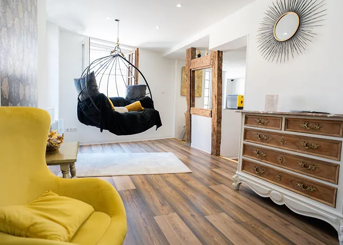 Appartement De La Noblesse - Designed By C.M