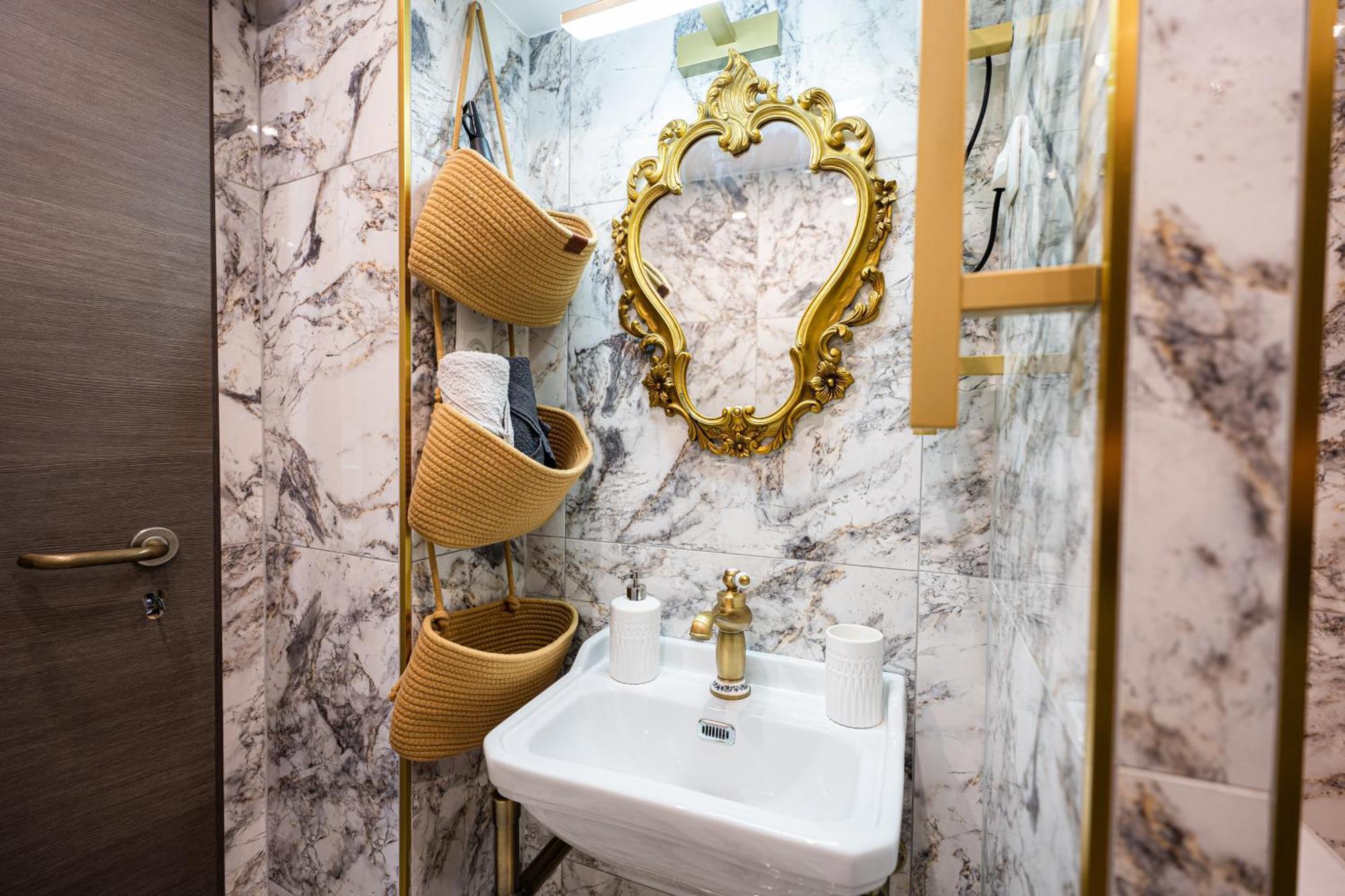 Apartment De La Noblesse - Designed By C.m *